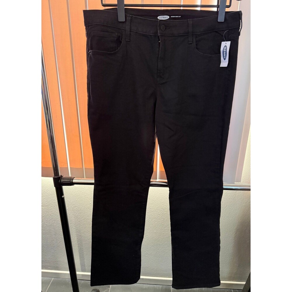 NWT Women’s Old Navy Kicker Boot Cut Black Jeans Size 14